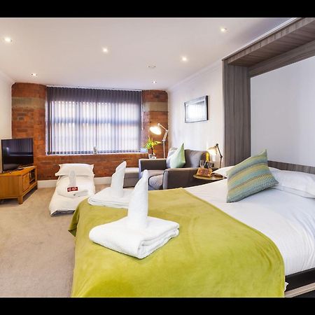 58 Cocoa Suites York Exteriér fotografie
